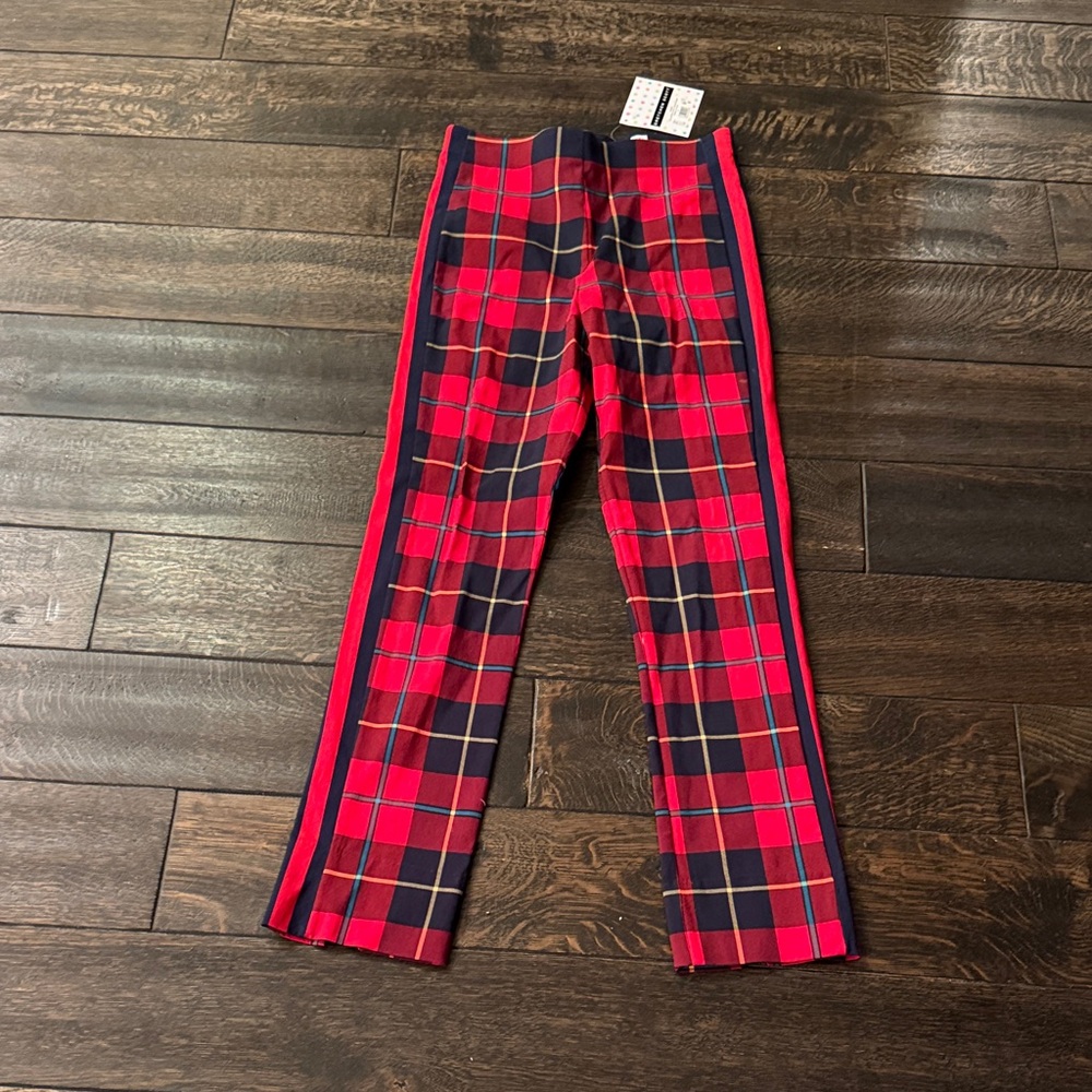 NWT Gretchen Scott tartan plaid
Pull on pants XS